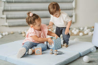 Vierkant speelmatje -  Licht blauw Sfeerimpressie met kinderen